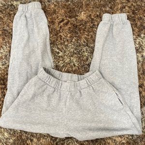 ‼️BRANDY MELVILLE GREY SWEATPANTS‼️
